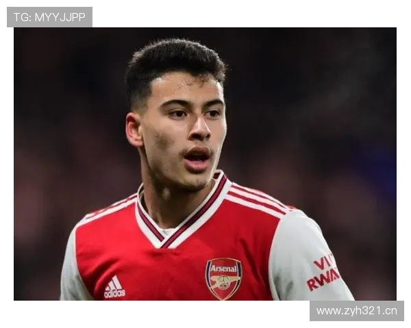 马丁内利在巴西新生代锋线竞争中的位置分析