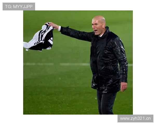 卡瓦哈尔与阿什拉夫在边后卫位置上的进攻回撤结构分化