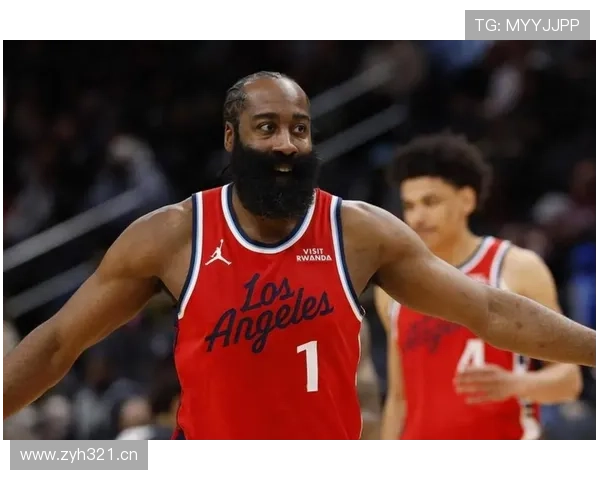 米德尔顿突破拉开空间胜过哈登，提升球队关键时刻得分效率